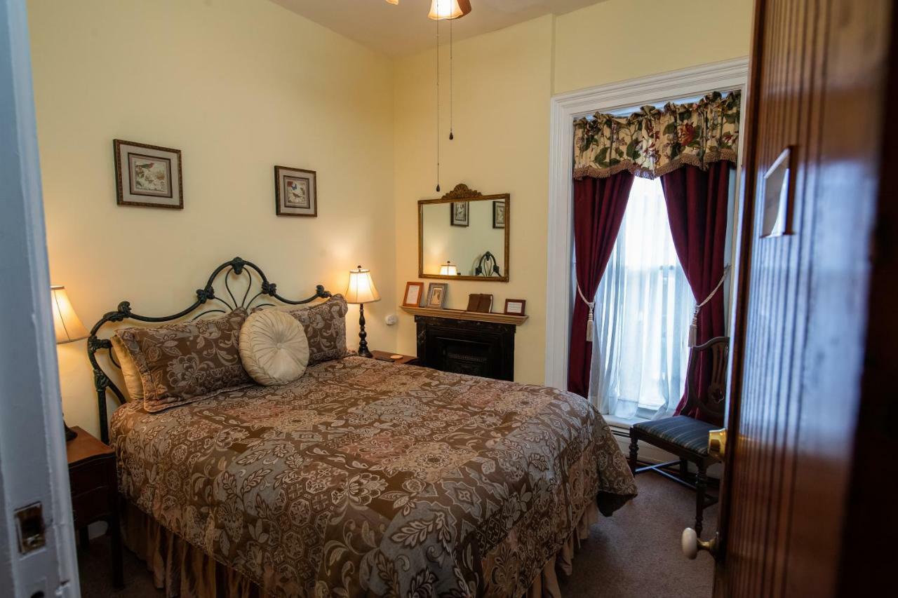 Spencer House Bed & Breakfast Ері Екстер'єр фото